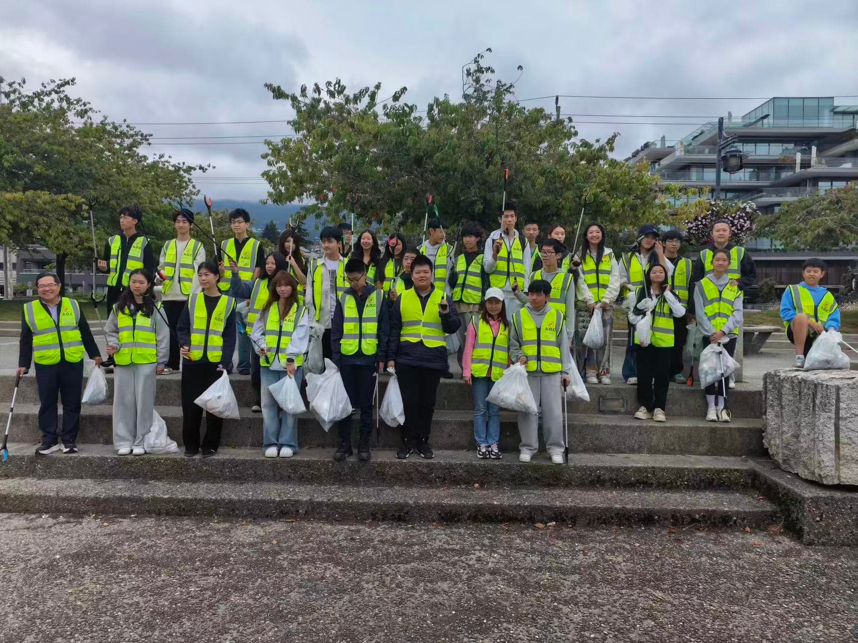 AOC Community Cleanup Activity: West Vancouver Centennial Seawalk photo 2
