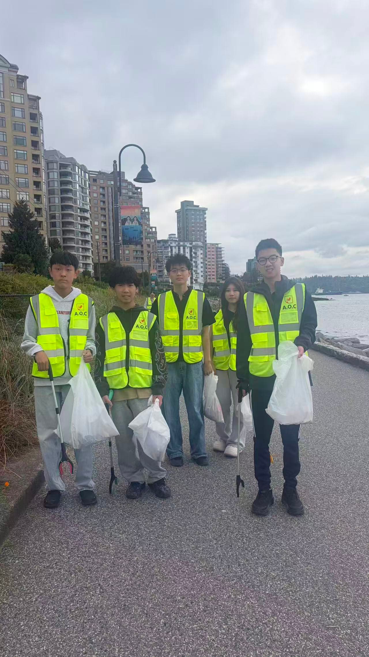 AOC Community Cleanup Activity: West Vancouver Centennial Seawalk photo 5