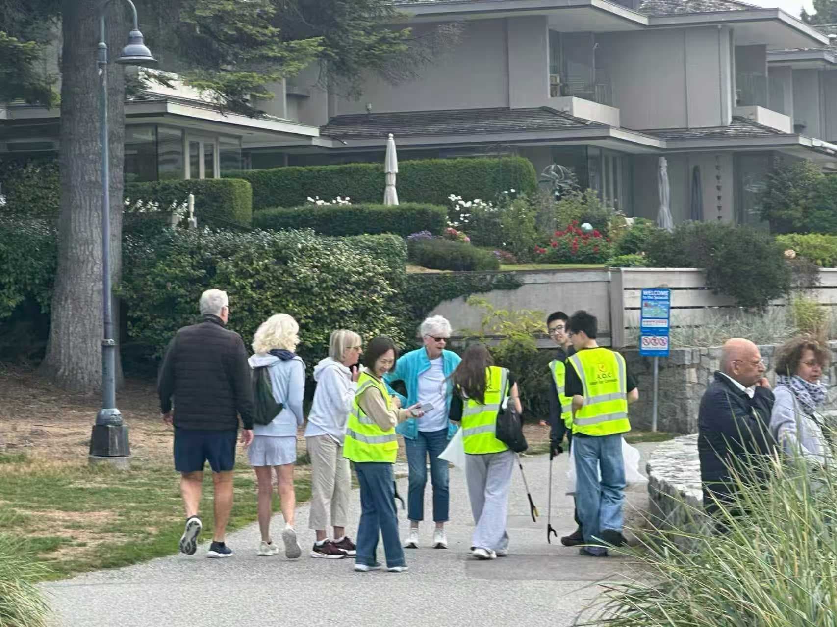 AOC Community Cleanup Activity: West Vancouver Centennial Seawalk photo 6