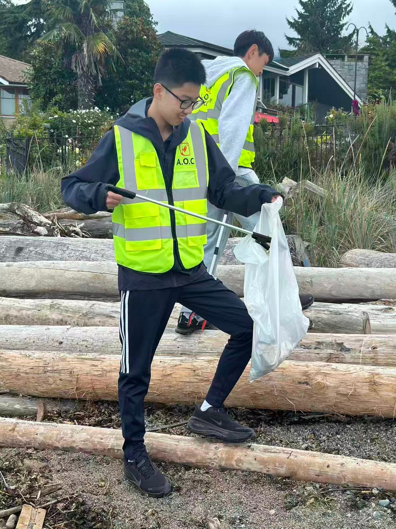 AOC Community Cleanup Activity: West Vancouver Centennial Seawalk photo 10