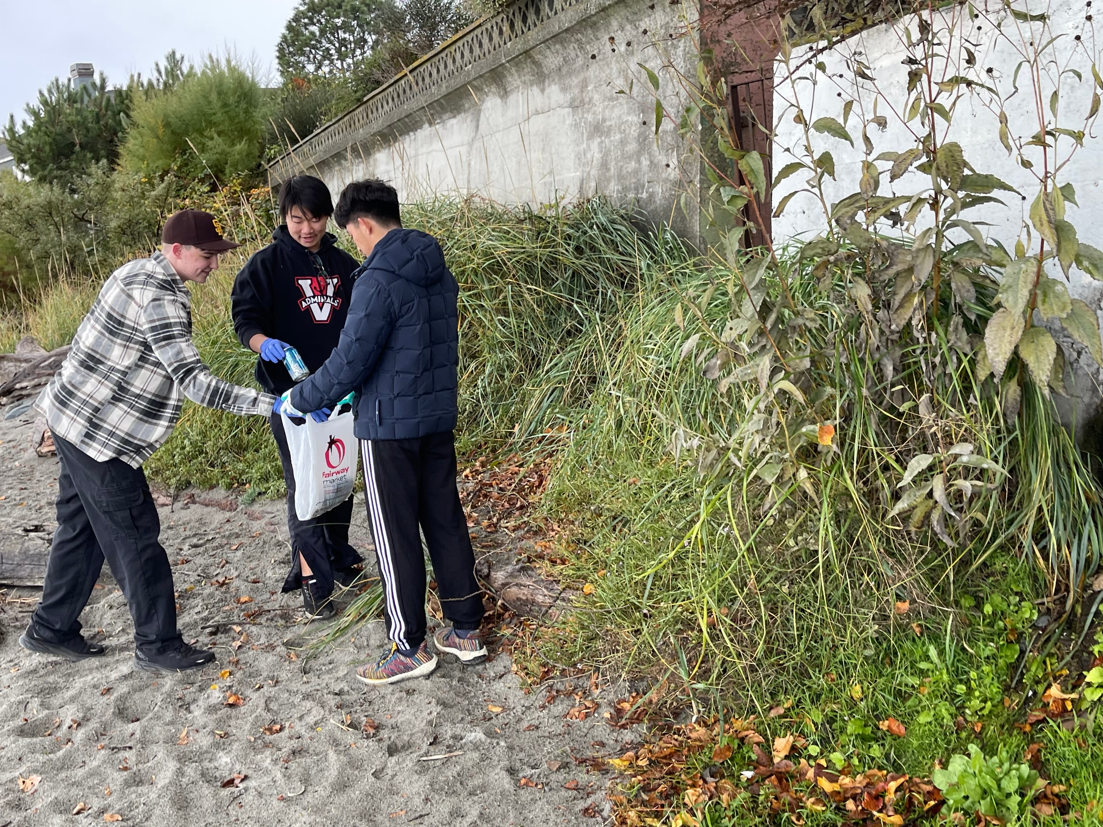 Willows Beach Clean-up photo 4