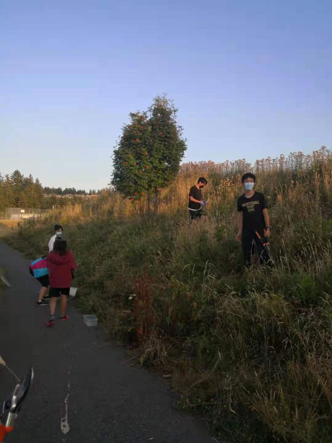 School Garbage clean up photo 7