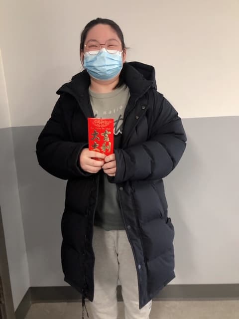 red envelope Van photo 9